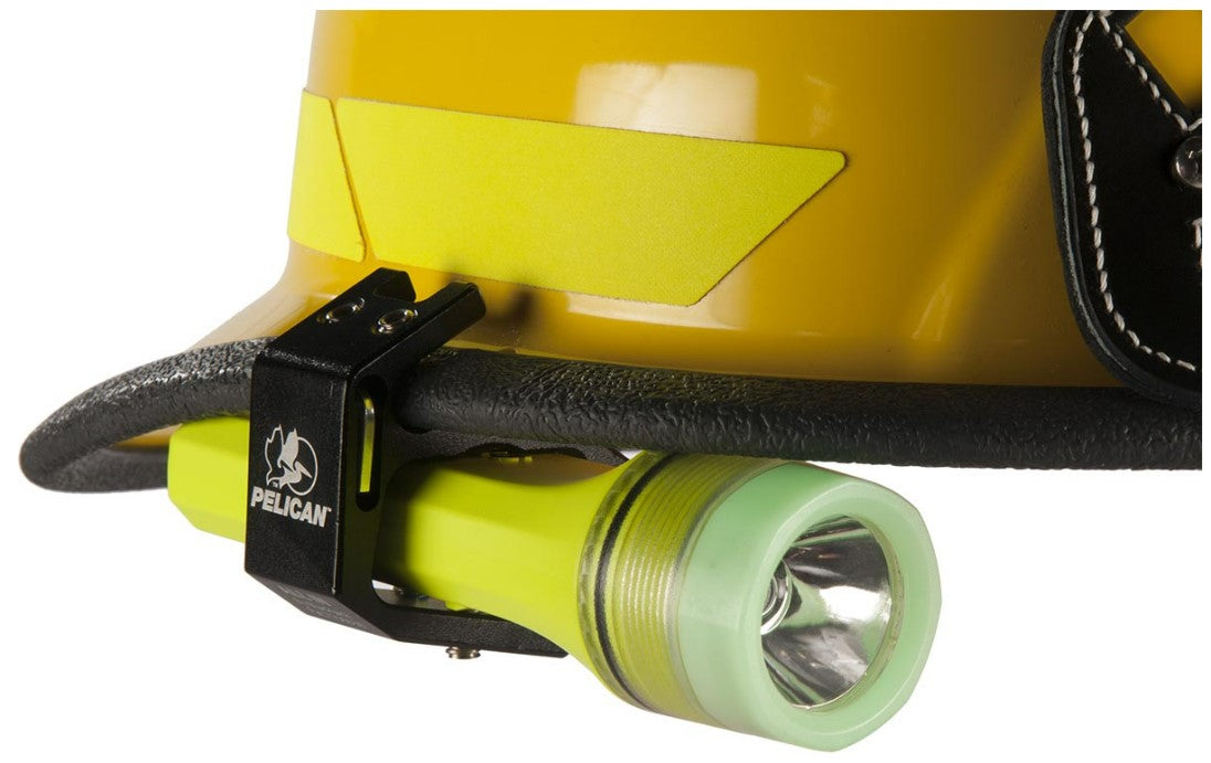 Pelican 3325 LED Flashlight