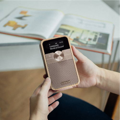 Sangean DDR-8 (DAB+ / FM-RDS / Bluetooth Wooden Cabinet Radio)
