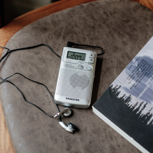 Sangean DT-250 AM / FM-Stereo Pocket Radio (Silver) - 1 Year Manufacturer Warranty