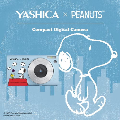 Yashica X Peanuts (Snoopy version) Compact Digital Camera DP-100 (Blue Sky/Sage)