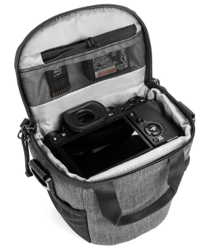 Tamrac Tradewind 1.4(T1430-1919) Zoom Shoulder bag - 1 Year Local Manufacturer Warranty