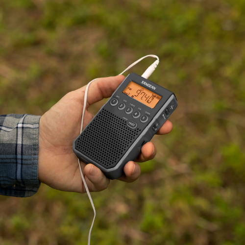 Sangean DT-800 (USB-C) AM / FM-RDS Pocket Radio