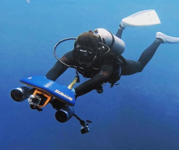 Sublue WhiteShark Mix Underwater Scooter - 1 Year Warranty