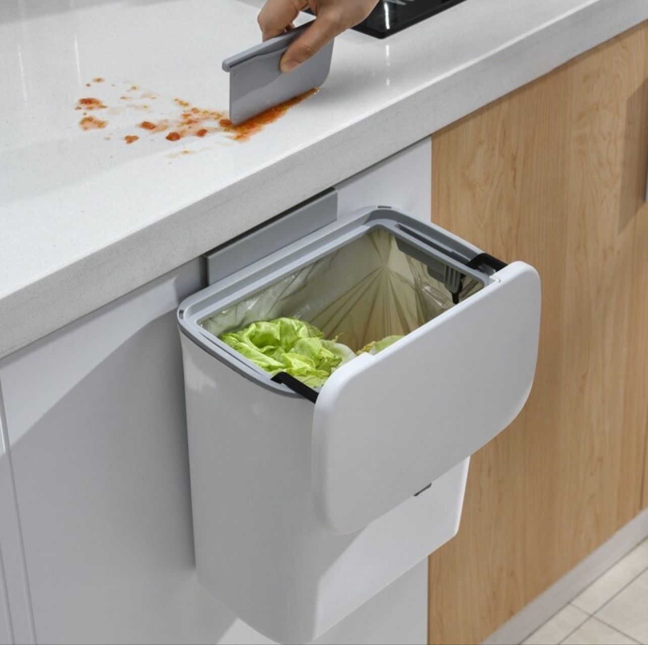 Kitchen Hanging Trash Bin Rubbish bin Rubbish Bag Holder Garbage Holde –  Lau (International) Distribution Pte Ltd